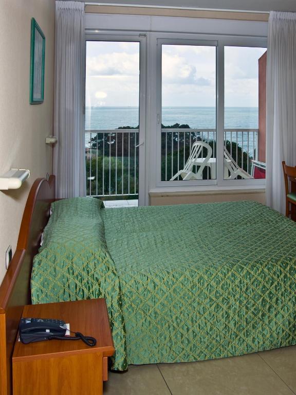 Hotel Cristallo Lerici Bilik gambar