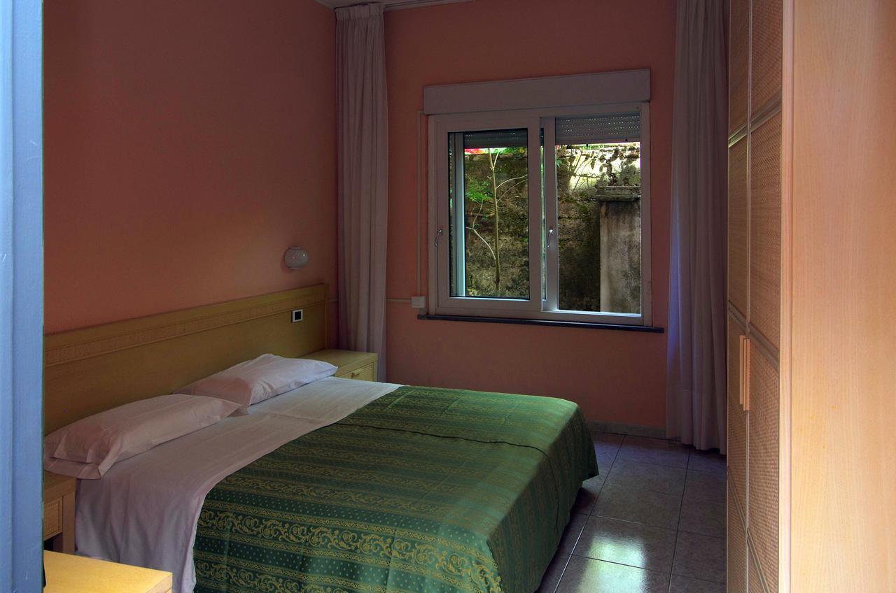 Hotel Cristallo Lerici Luaran gambar