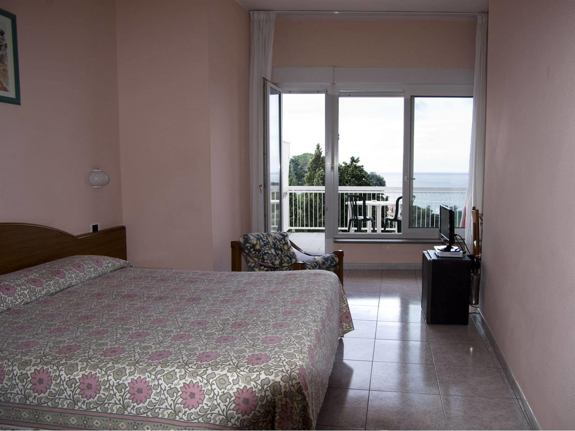 Hotel Cristallo Lerici Luaran gambar