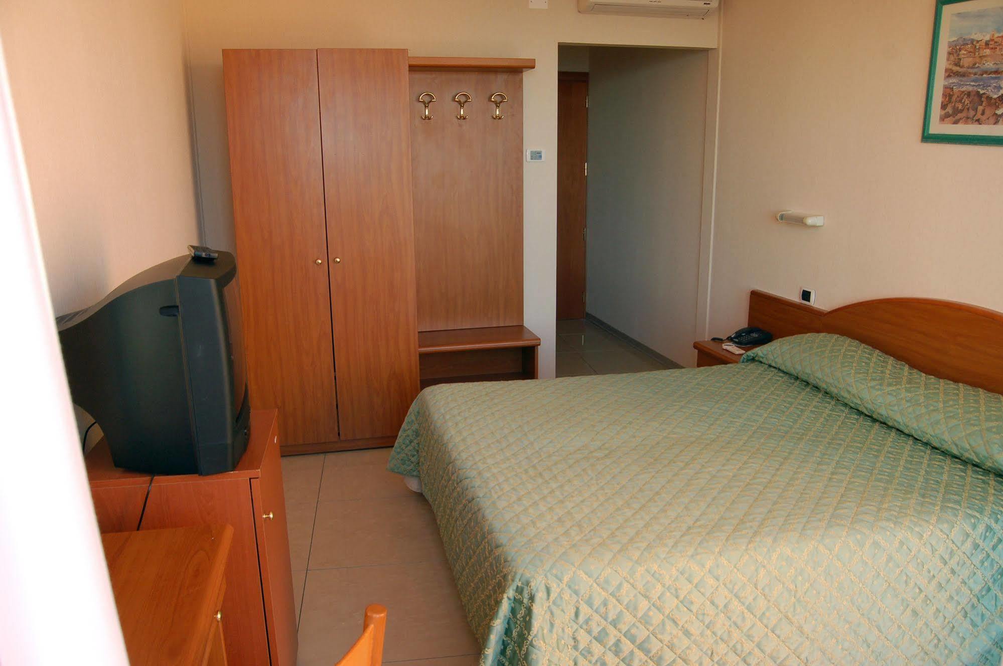 Hotel Cristallo Lerici Luaran gambar