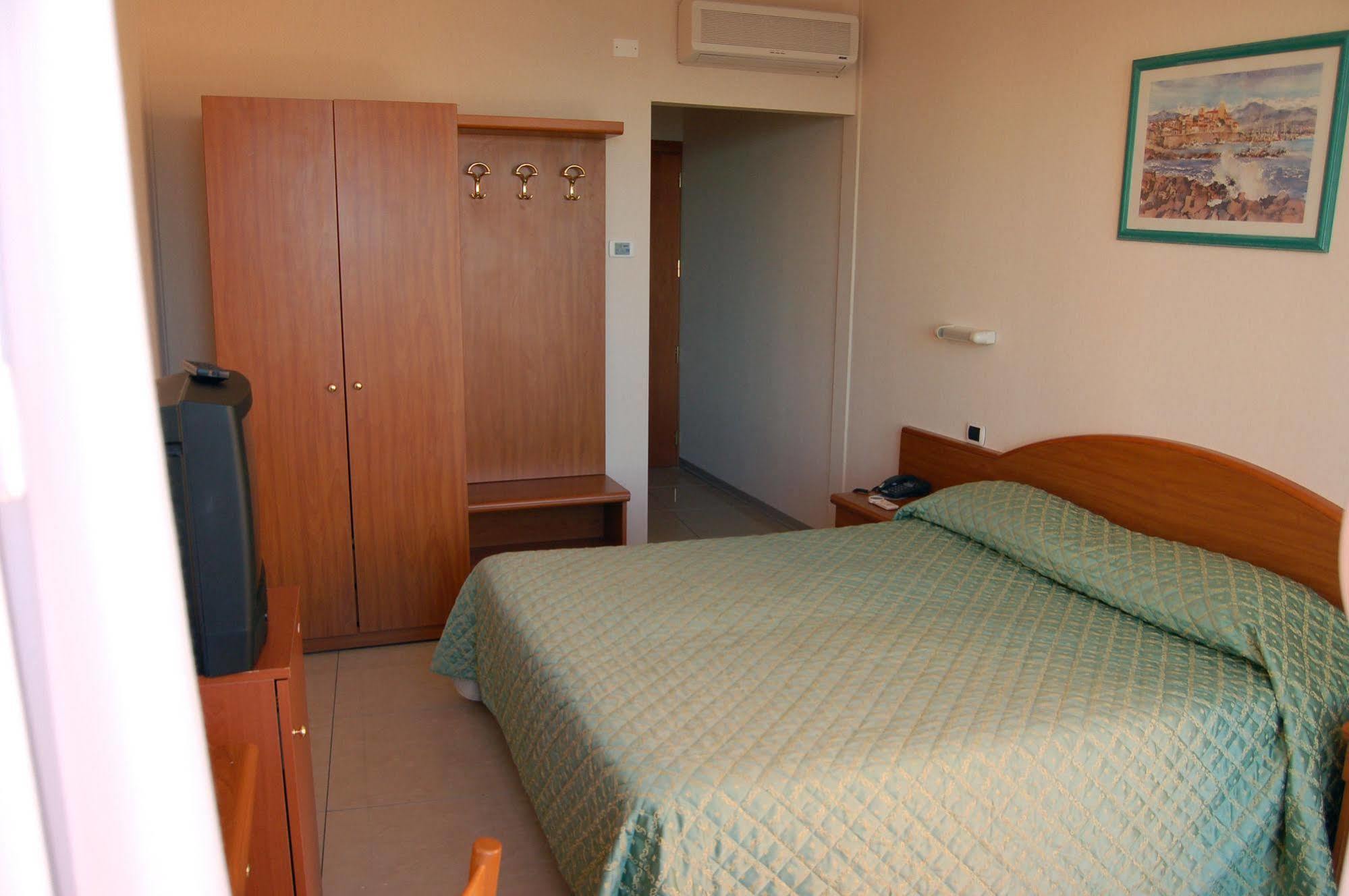 Hotel Cristallo Lerici Luaran gambar