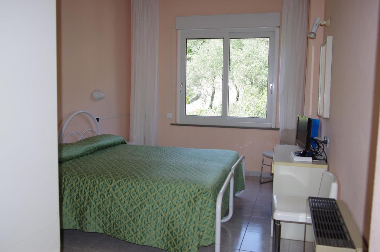 Hotel Cristallo Lerici Luaran gambar